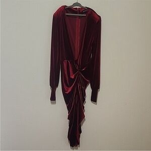 PrettyLittleThing Burgundy Velvet Dress